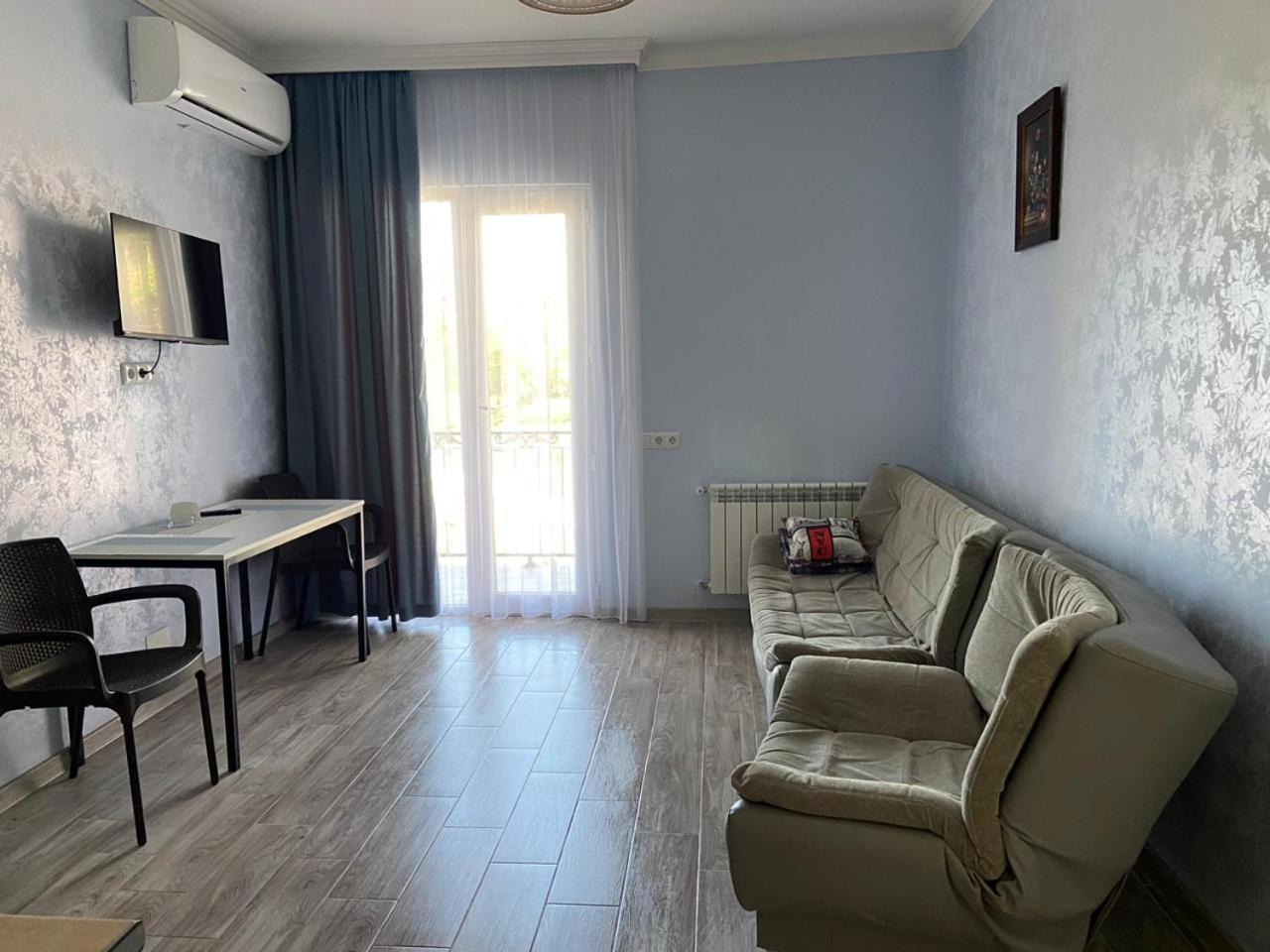 Hotel Kemo House Batumi Exterior foto